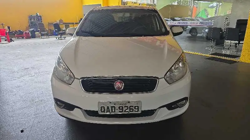 Fiat Grand Siena Tetrafuel 1.4 8V