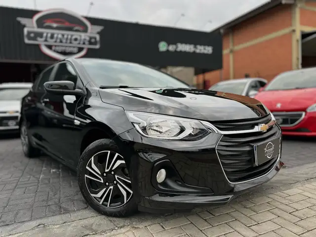 Carro Chevrolet Onix Plus 2024 LT 1.0