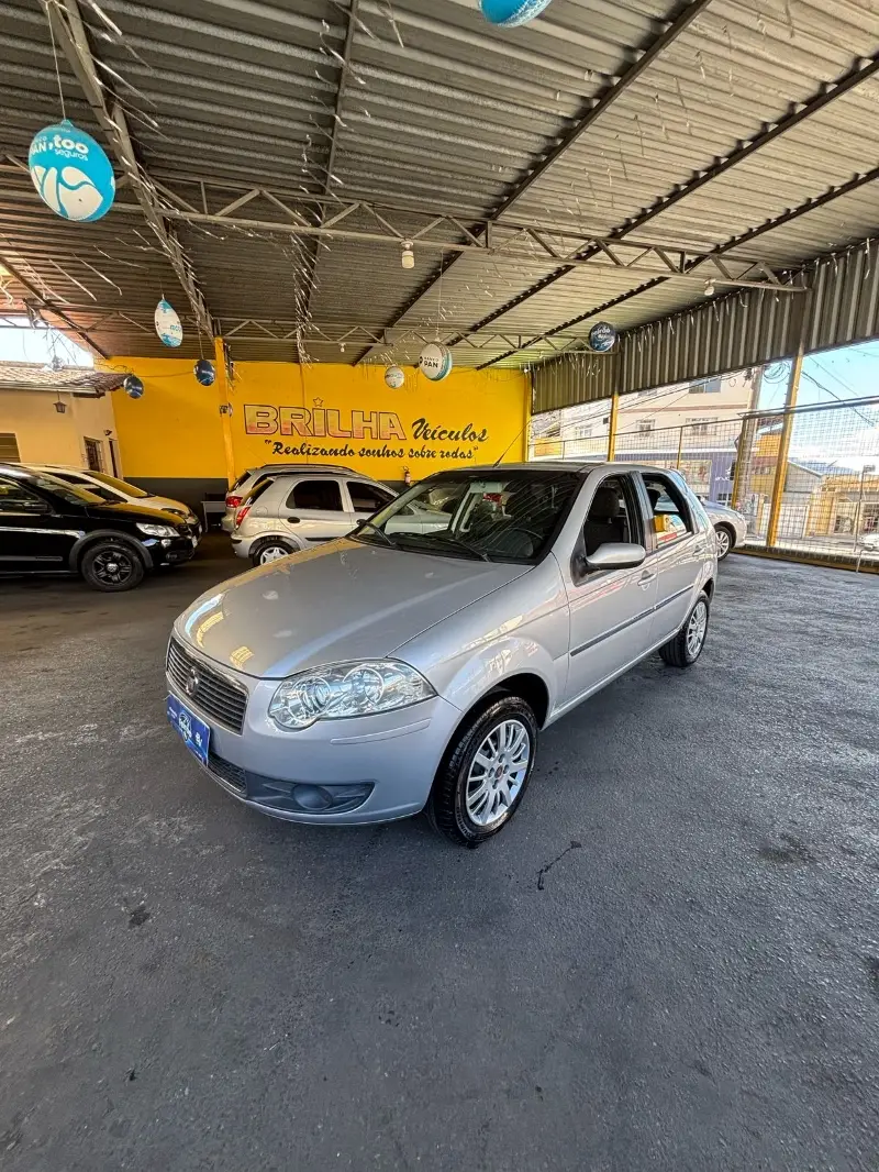 Fiat Palio Attractive 1.4 8V (Flex)