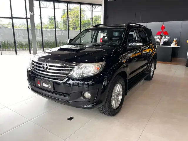 Carro Toyota SW4 2015 Hilux  3.0 TDI 4x4 SRV 5L