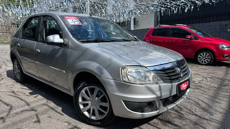 Renault Logan Expression 1.0 16V (flex)