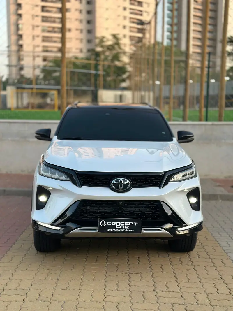 Toyota SW4 Diamond  2.8 turbodiesel 7L 4x4 (Aut)