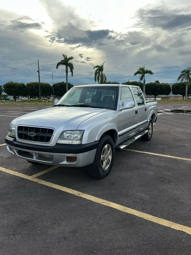 Carro Chevrolet S10 Cabine Dupla 2005 S10 Executive 4x4 2.8 (Cab Dupla)