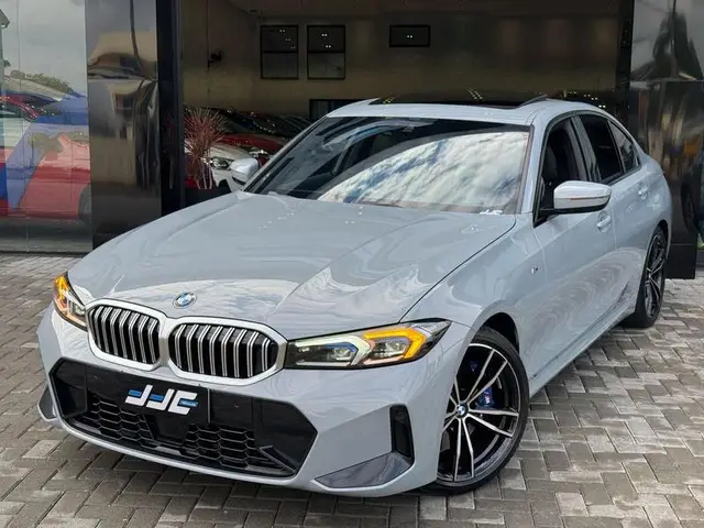 Carro BMW 320i 2024 M Sport 2.0 Turbo (Aut.)