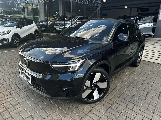 Carro Volvo C40 2023 Recharge (Elétrico)