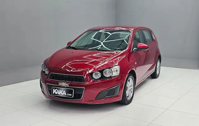 Carro Chevrolet Sonic 2013 Hatch LT