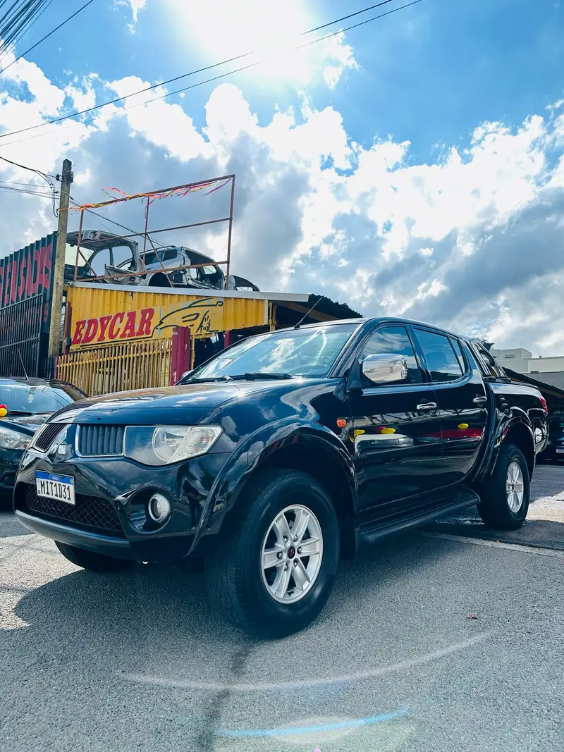 Mitsubishi L200 Triton Sport L 200 Triton HPE 4x4 3.2 (aut) (cab. dupla)