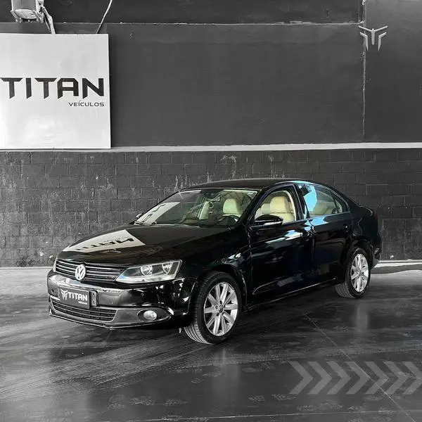 Carro Volkswagen Jetta 2013 2.0 Comfortline Tiptronic (Flex)