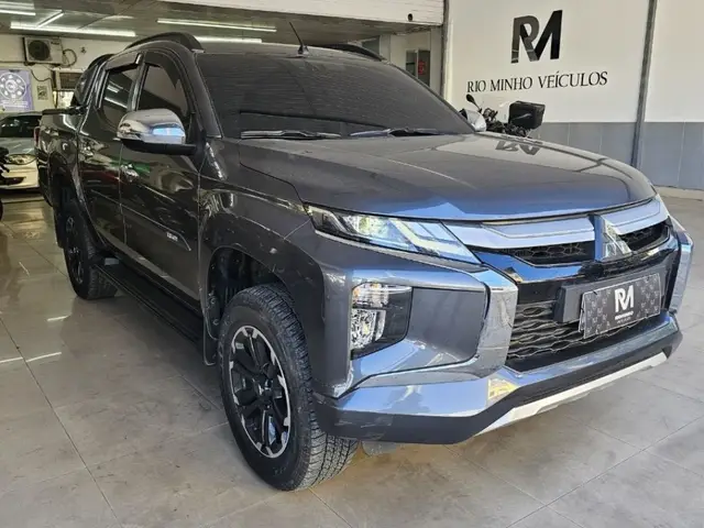 Carro Mitsubishi L200 Triton Sport 2024 HPE-S 2.4