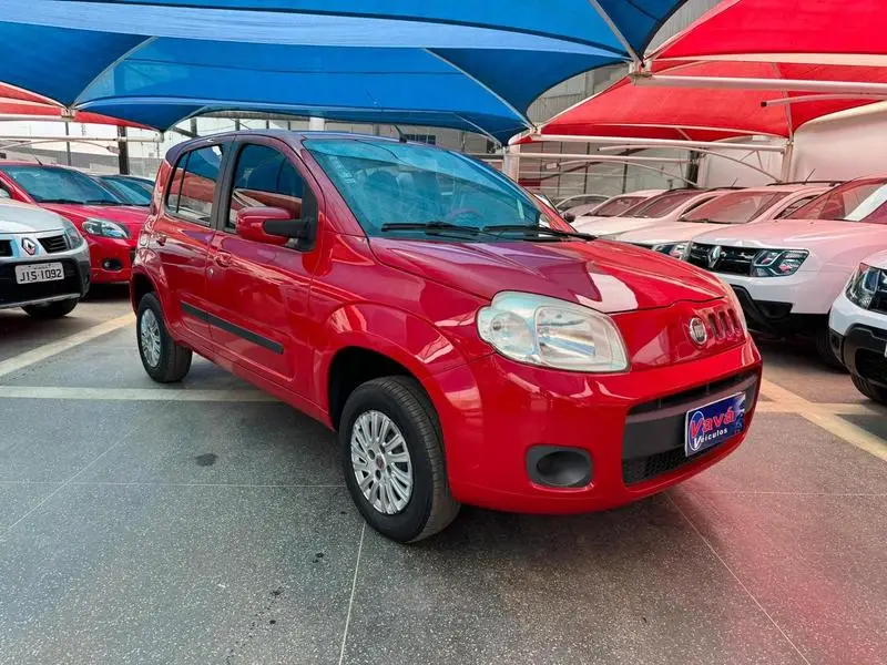 Fiat Uno Vivace Celeb. 1.0 8V (Flex) 4p