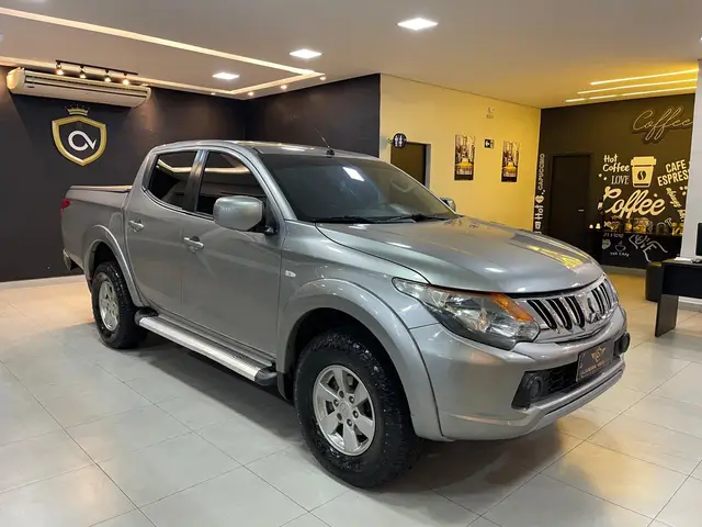 Carro Mitsubishi L200 Triton Sport 2018 Sport 2.4 GLS 4WD (Aut)