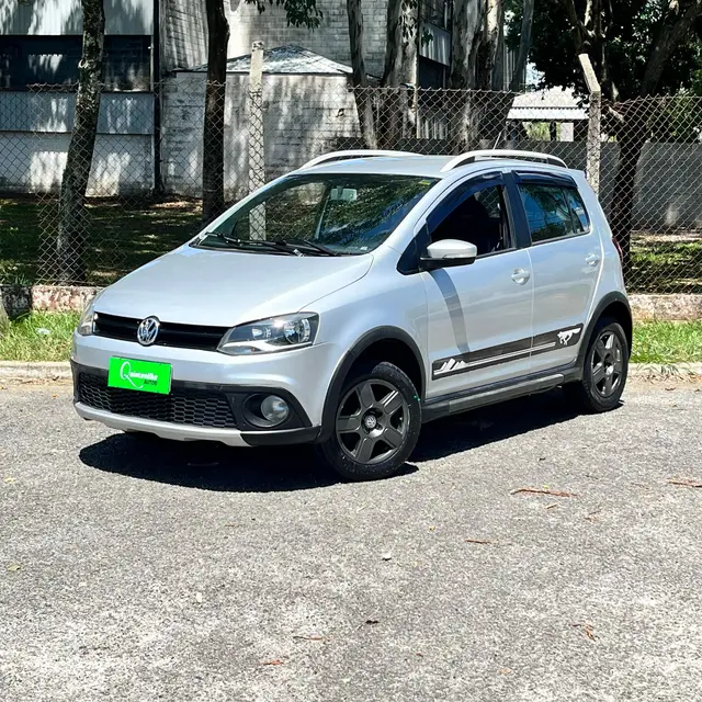 Carro Volkswagen CrossFox 2011 1.6 (Flex)