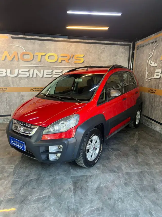 Carro Fiat Idea 2013 Adventure 1.8 16V Dualogic (Flex)