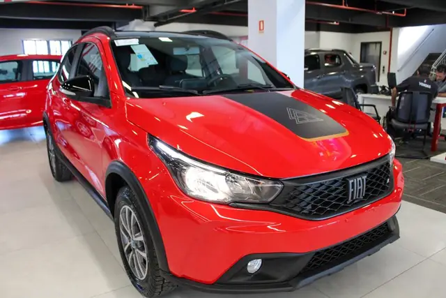 Carro Fiat Argo 2026 Trekking 1.3 CVT