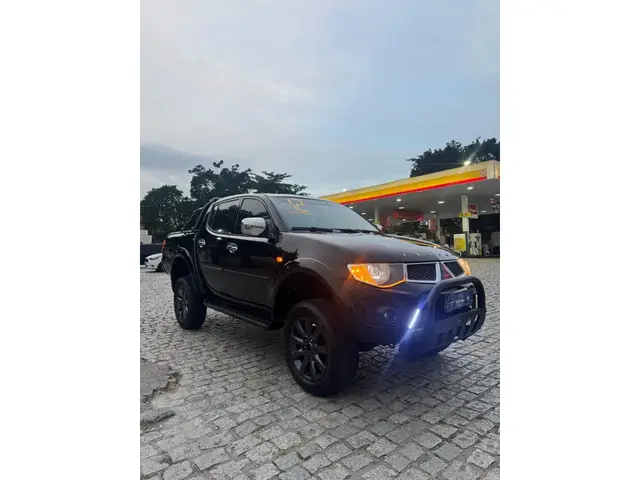 Carro Mitsubishi L200 Triton Sport 2012 3.2 DI-D 4x4