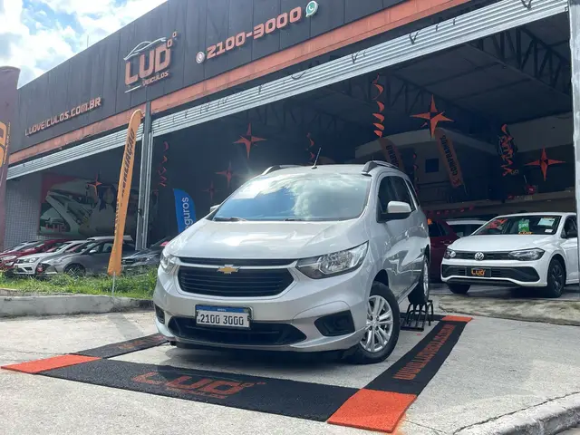 Carro Chevrolet Spin 2021 LT 5S 1.8 (Flex)