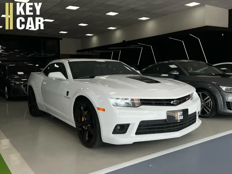 Chevrolet Camaro SS 6.2