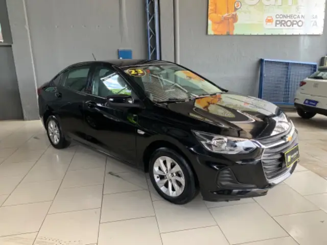 Carro Chevrolet Onix Plus 2023 LT 1.0