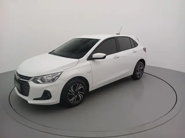Carro Chevrolet Onix Plus 2024 LT 1.0