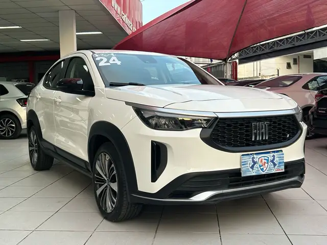 Carro Fiat Fastback 2024 Audace