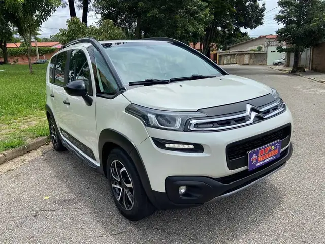 Carro Citroën Aircross 2017 1.6 16V Feel (Flex)