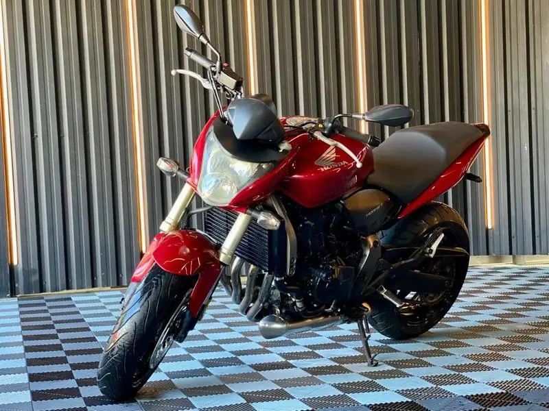 Honda Hornet (ABS)