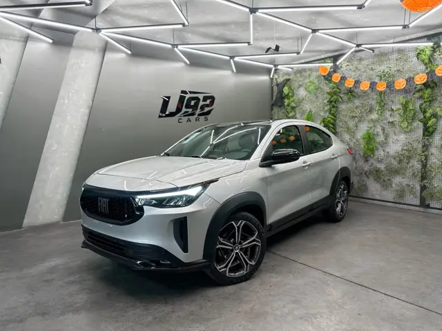 Carro Fiat Fastback 2025 Impetus