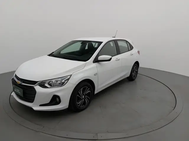 Carro Chevrolet Onix Plus 2024 LT 1.0