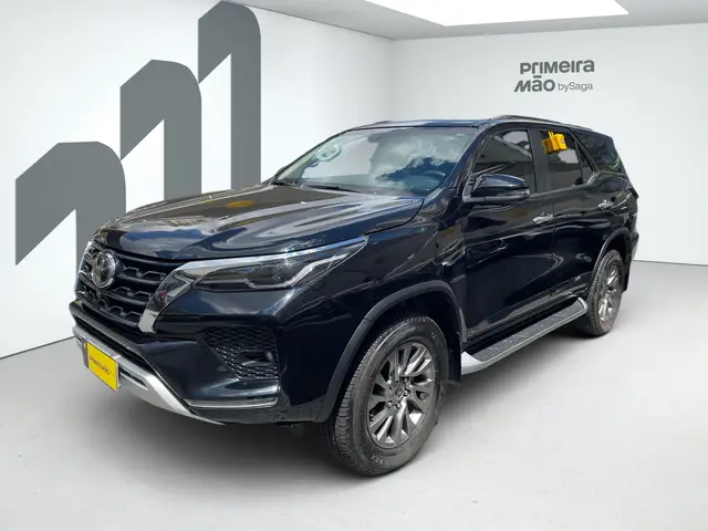 Carro Toyota SW4 2022 SRX 2.8 turbodiesel 5L 4x4 (Aut)