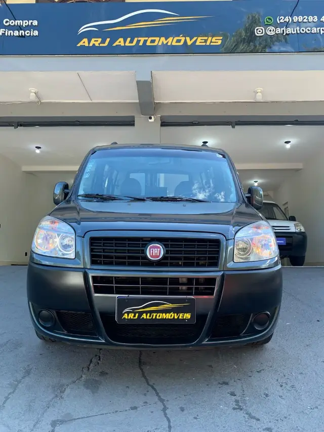 Carro Fiat Doblò 2015 Attractive 1.4 8V (Flex)