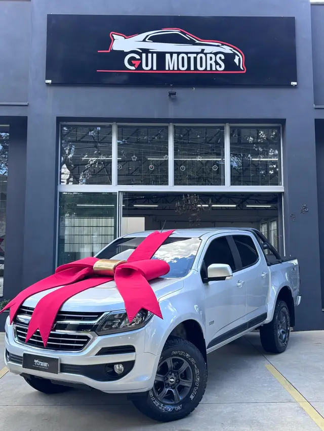 Carro Chevrolet S10 Cabine Dupla 2018 S10 2.5 ECOTEC SIDI LT 4WD (Cabine Dupla) (Aut)