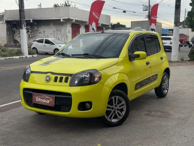 Carro Fiat Uno 2012 Vivace 1.0 8V (Flex) 4p