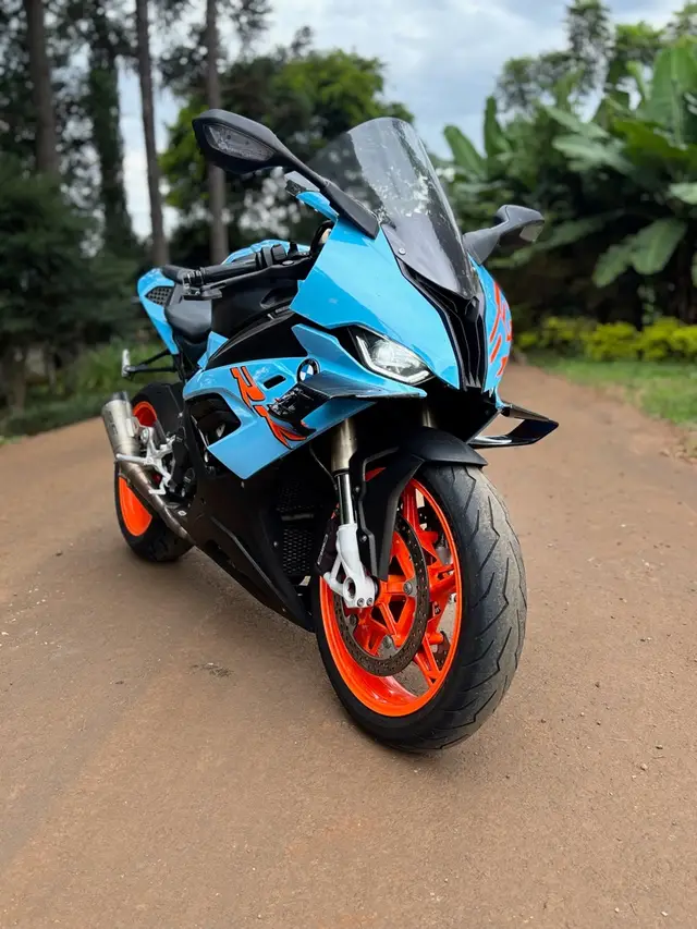Carro BMW S 1000 RR 2022 RR