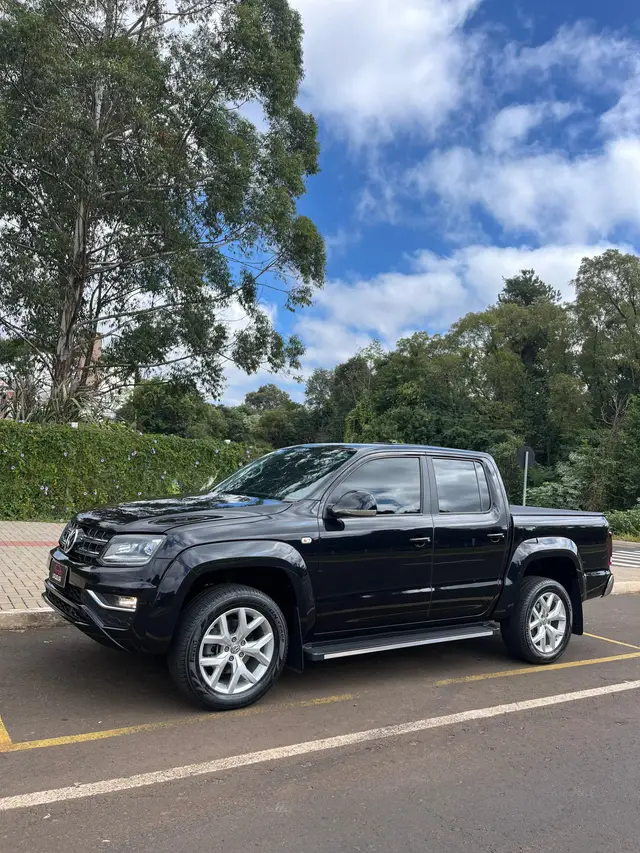 Carro Volkswagen Amarok 2023 Highline 3.0 CD 4x4 TDi (Aut)