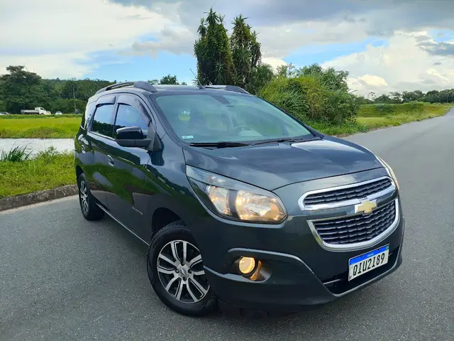 Carro Chevrolet Spin 2018 Advantage 5S 1.8 (Flex) (Aut)