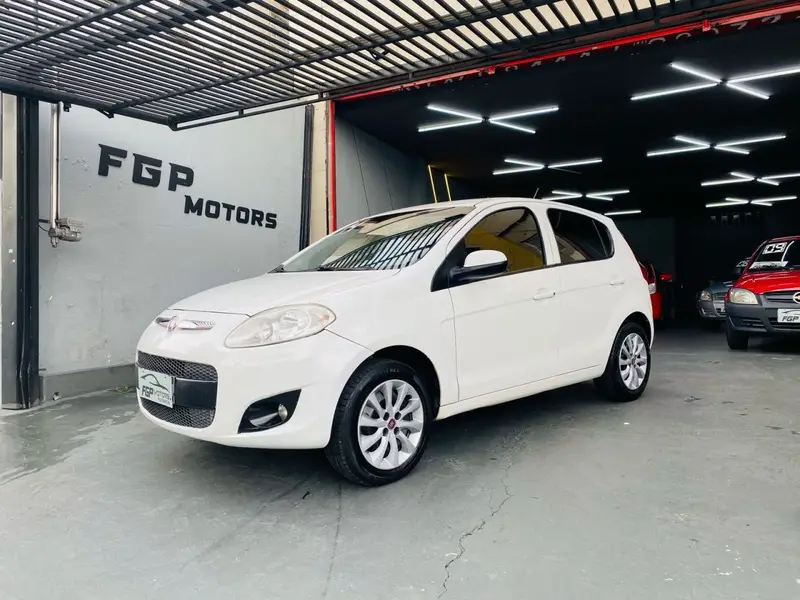 Fiat Palio Essence 1.6 16V (Flex)