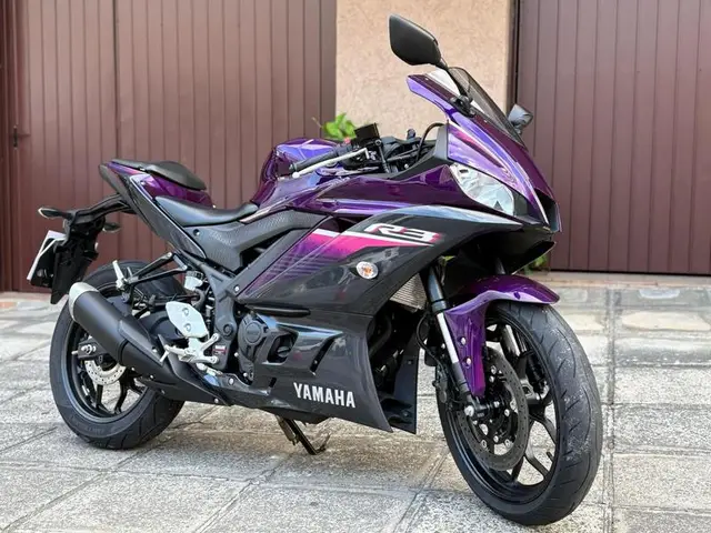 Carro Yamaha YZF R3 2024 ABS