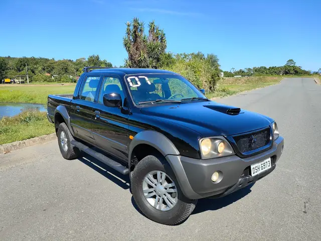 Carro Mitsubishi L200 Triton Outdoor 2007 L 200 Outdoor HPE 4x4 2.5 (cab. dupla)
