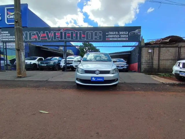 Carro Volkswagen Voyage 2014 1.0 TEC (Flex)