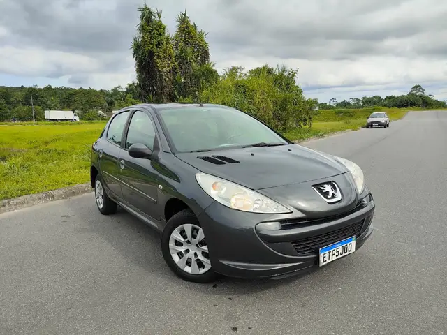 Carro Peugeot 207 2012 Hatch XR 1.4 8V (flex) 2p