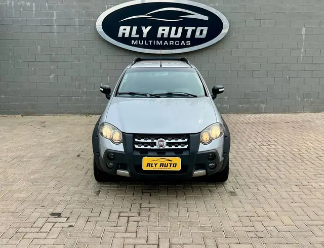 Carro Fiat Strada 2011 Adventure 1.8 16V (Flex) (Cabine Dupla)