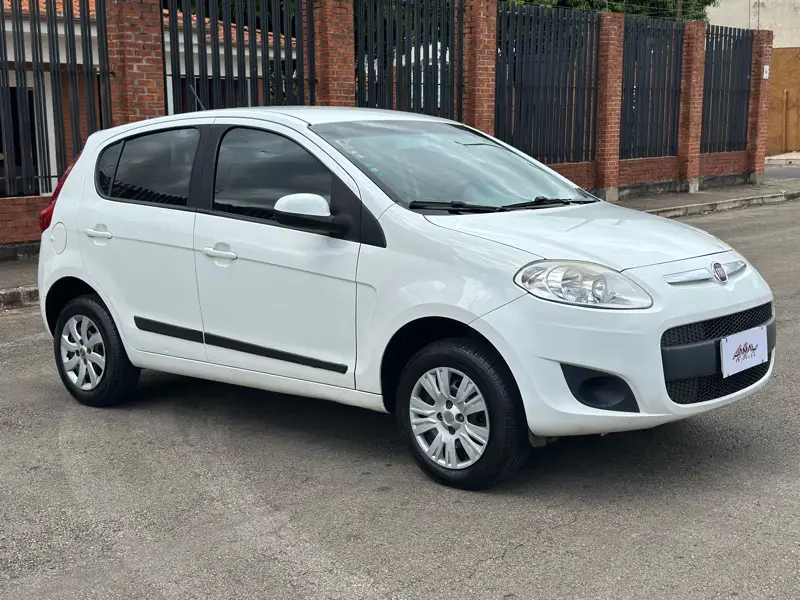 Fiat Palio Attractive 1.0 Evo (Flex)