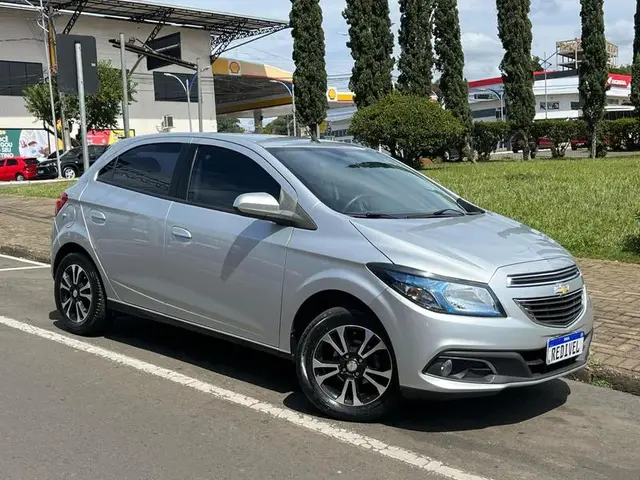 Carro Chevrolet Onix 2013 1.4 LTZ SPE/4