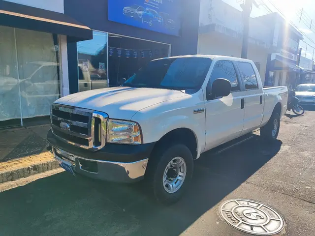 Carro Ford F-250 2007 XLT 4x4 3.9 (Cab Dupla)