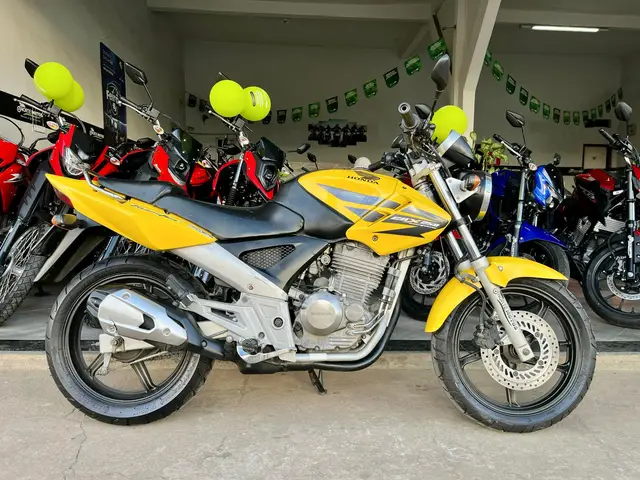Carro Honda CBX 250 2008 Twister