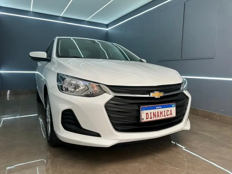 Chevrolet Onix Plus LT 1.0