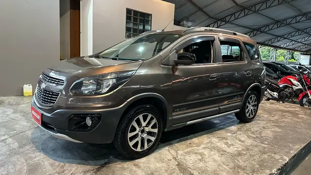 Carro Chevrolet Spin 2016 Activ 1.8 (Flex) (Aut)