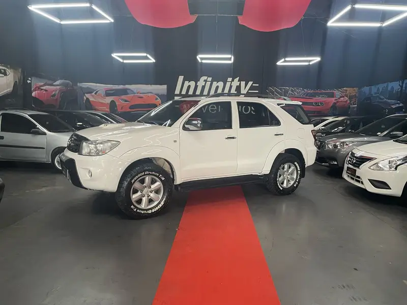 Toyota Hilux SW4 SRV 4x4 4.0 V6 24V (aut)