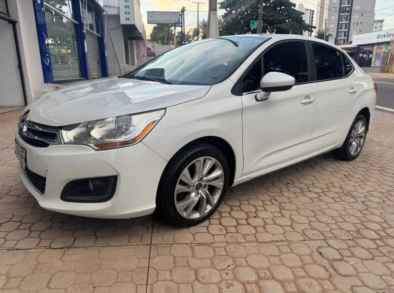 Citroën C4 Lounge Tendance 1.6 THP