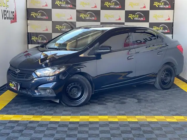 Carro Chevrolet Onix Plus 2020 JOY Plus 1.0 8V 4p Flex Mec.